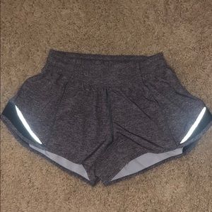 Lululemon Hotty Hot Short II